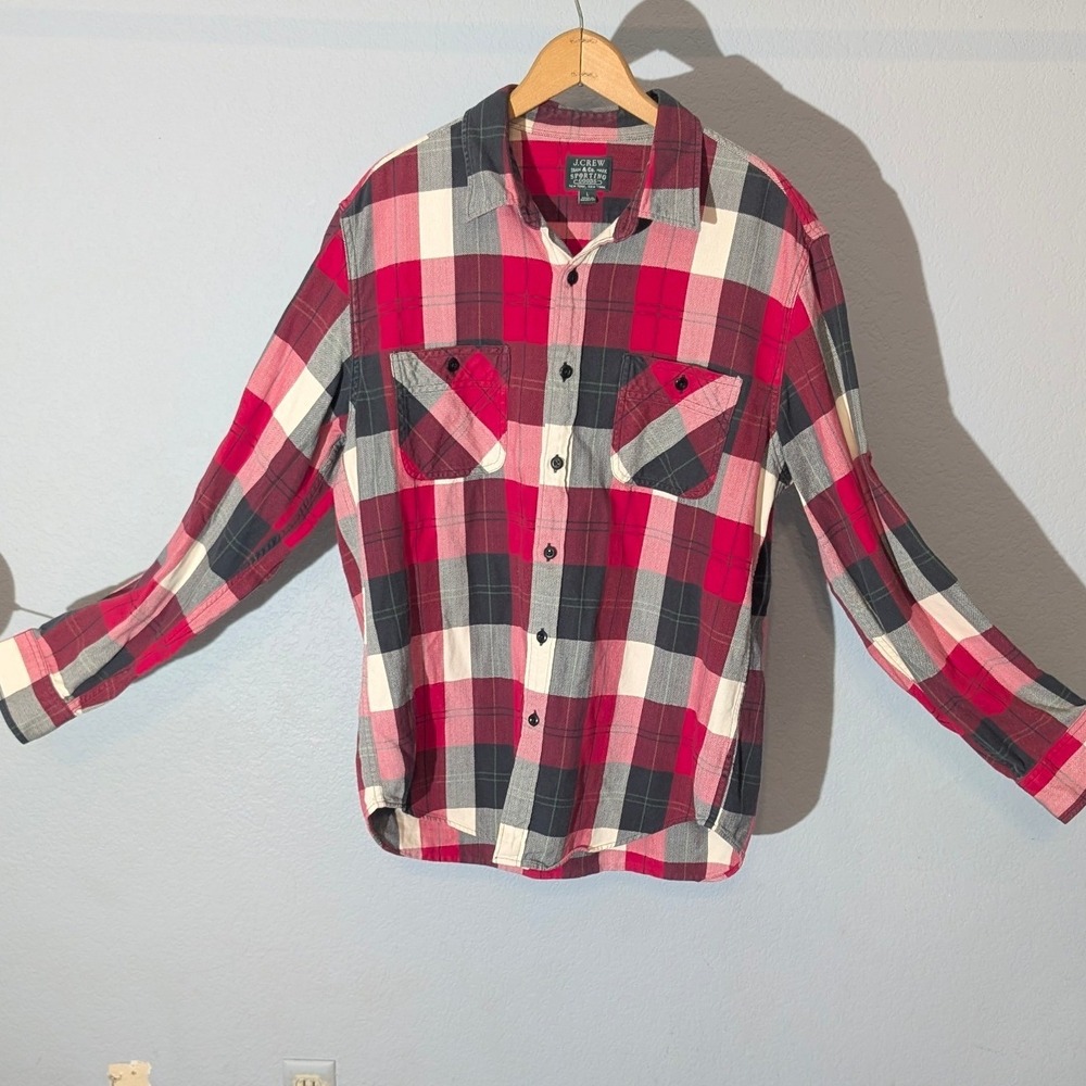 J.Crew Sporting Goods Mens Large Red Black Plaid Flannel Button Down Shirt - Picture 2 of 5